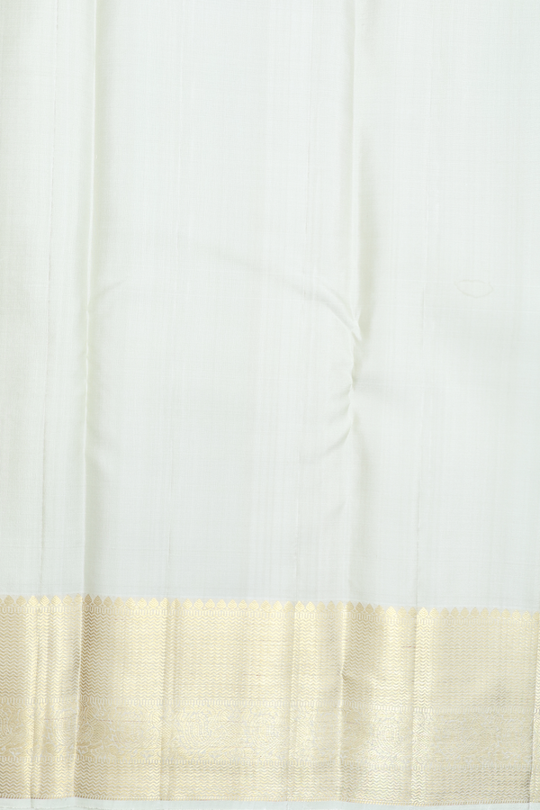 Kanchipuram Silk Saree In Pale Green With Brocade Design