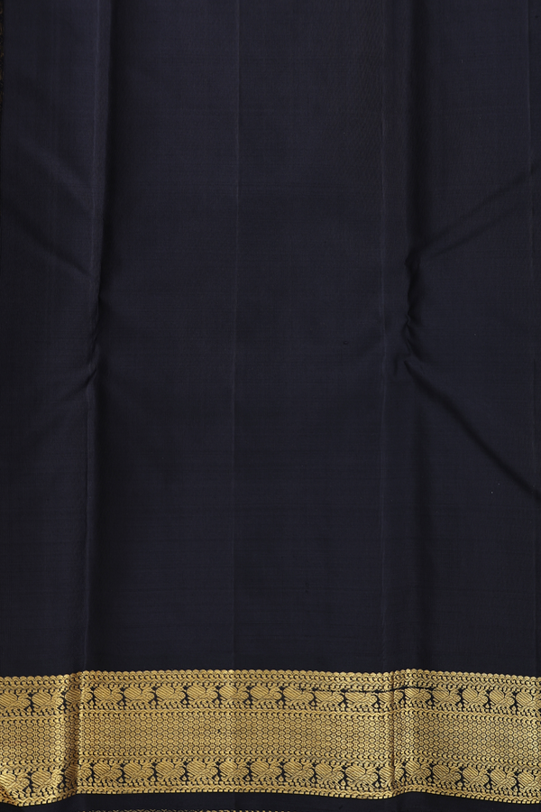 Kanchipuram Silk Saree In Pale Green With Korvai Border