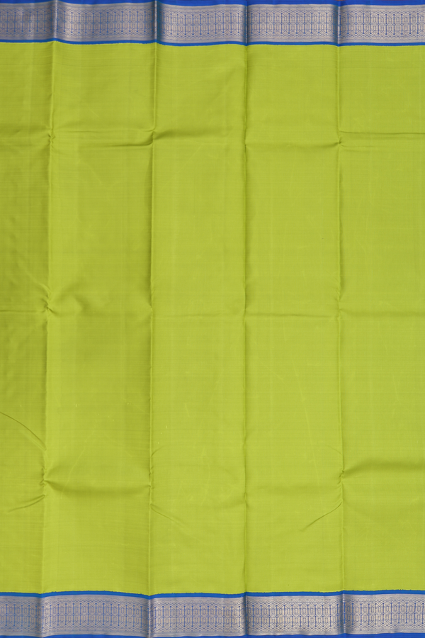 Kanchipuram Silk Saree In Parrot Green With Contrast Border