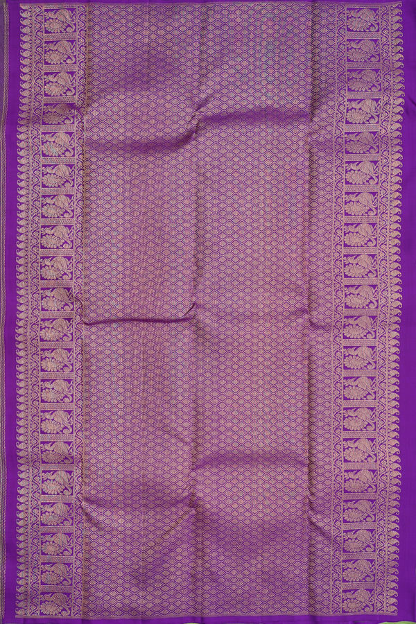 Kanchipuram Silk Saree In Parrot Green With Diamond Design