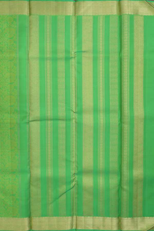 Kanchipuram Silk Saree In Parrot Green With Jacquard Pattern