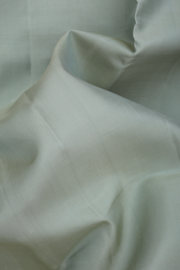 Kanchipuram Silk Saree In Pastel Green With Temple Border