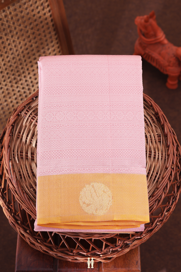 Kanchipuram Silk Saree In Pastel Pink With Jacquard Pattern