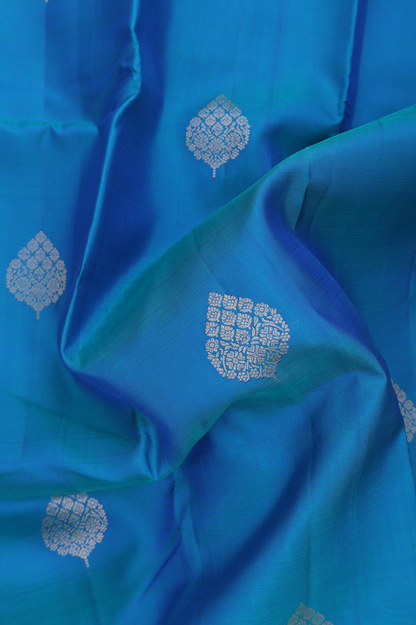 Kanchipuram Silk Saree In Peacock Blue With Zari Motifs