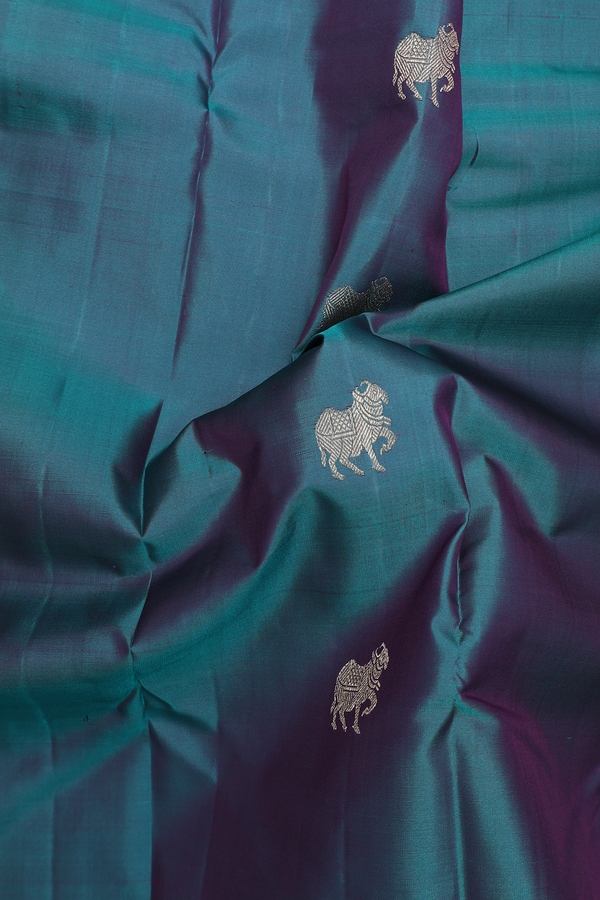 Kanchipuram Silk Saree In Peacock Green With Zari Buttas