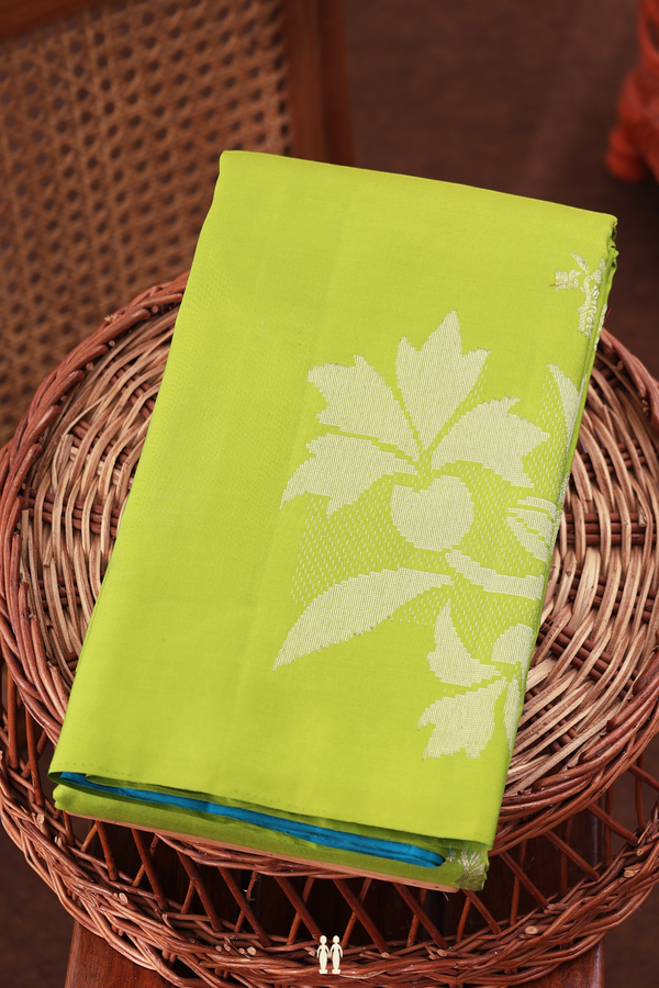 Kanchipuram Silk Saree In Pear Green With Floral Buttas