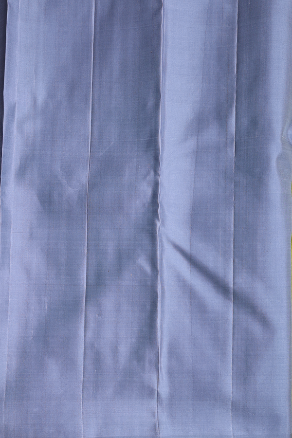 Kanchipuram Silk Saree In Pear Green With Floral Buttas