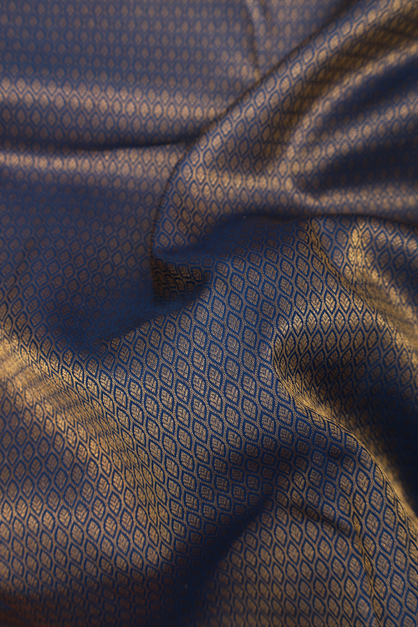 Kanchipuram Silk Saree In Pine Green With Brocade Design