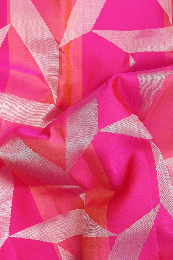 Kanchipuram Silk Saree In Shades Of Pink With Allover Design