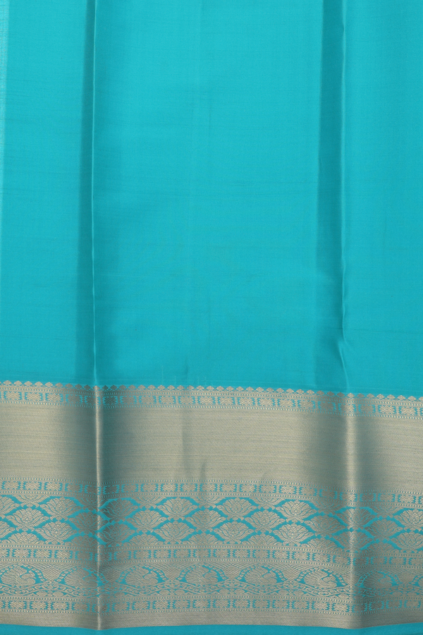 Kanchipuram Silk Saree In Pink With Floral Design