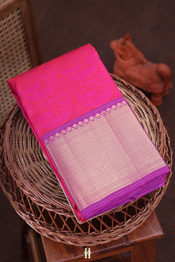 Kanchipuram Silk Saree In Pink With Jacquard Pattern