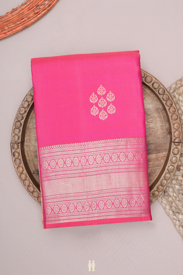 Kanchipuram Silk Saree In Pink With Zari Motifs