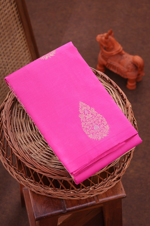 Kanchipuram Silk Saree In Pink With Zari Motifs