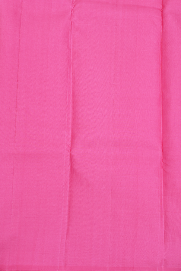Kanchipuram Silk Saree In Pink With Zari Motifs
