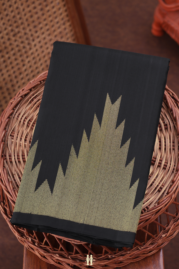 Kanchipuram Silk Saree In Plain Black With Temple Border
