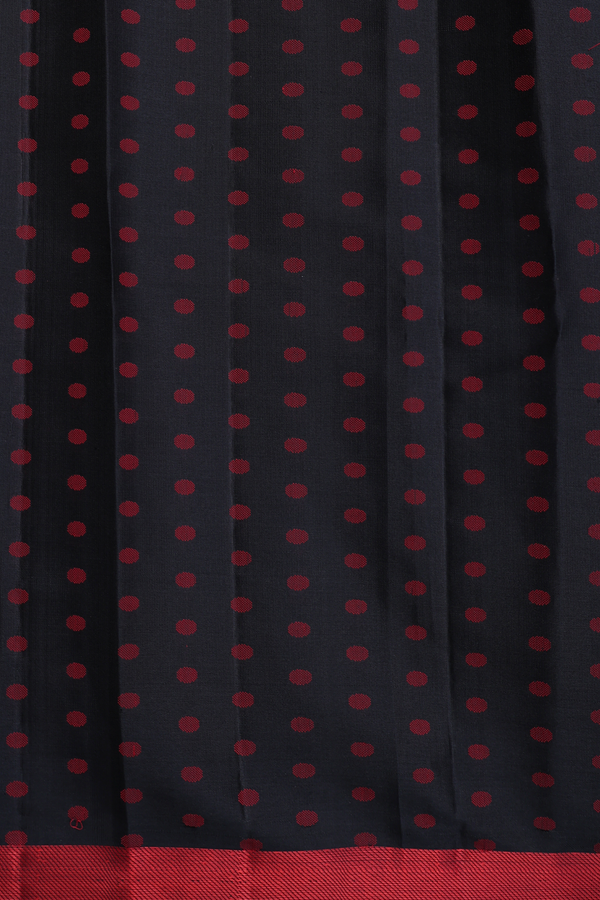 Kanchipuram Silk Saree In Plain Black With Threadwork Border