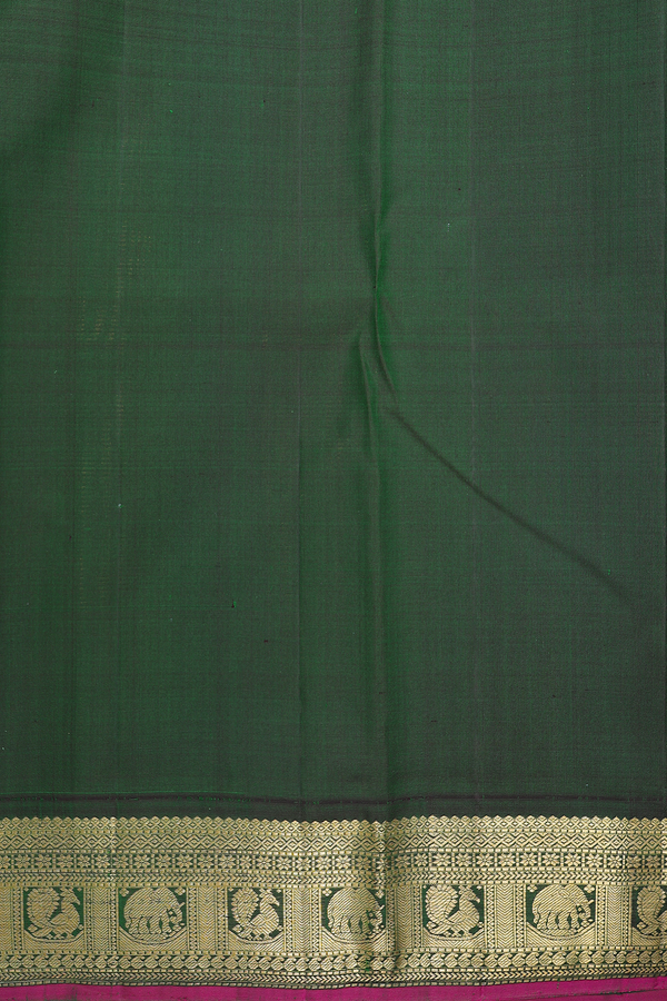Kanchipuram Silk Saree In Plain Dual Tone With Korvai Border