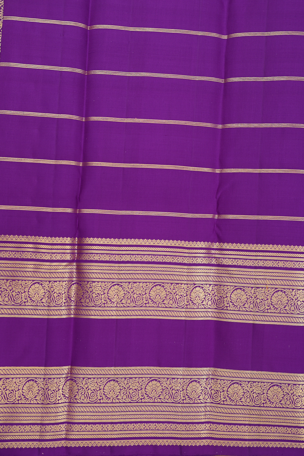 Kanchipuram Silk Saree In Purple Along Checks With Buttas