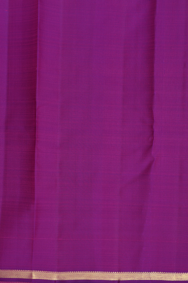 Kanchipuram Silk Saree In Purple Along Checks With Buttas
