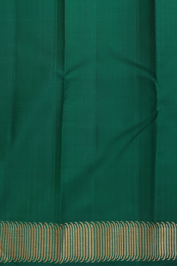 Kanchipuram Silk Saree In Purple Rose With Floral Buttis