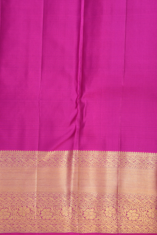 Kanchipuram Silk Saree In Purple With Brocade Design