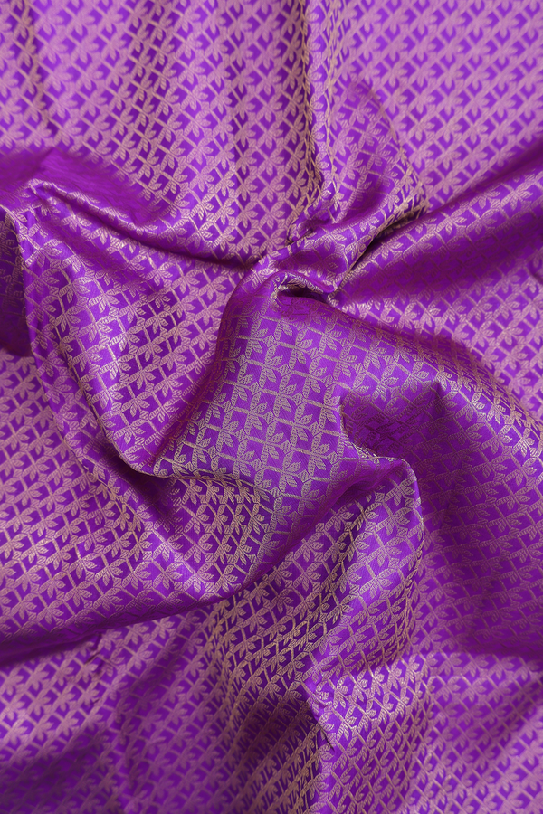 Kanchipuram Silk Saree In Purple With Brocade Design