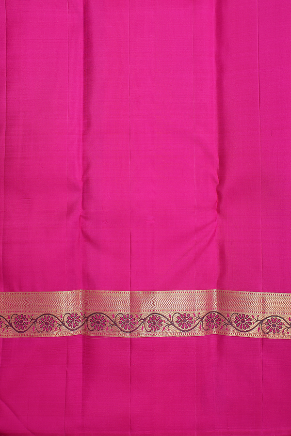 Kanchipuram Silk Saree In Purple With Jacquard Pattern
