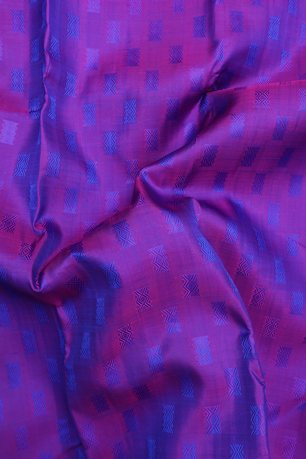 Kanchipuram Silk Saree In Purple With Jacquard Pattern