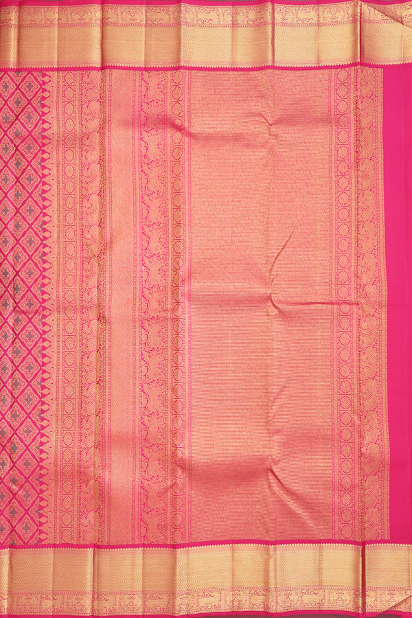 Kanchipuram Silk Saree In Rani Pink With Brocade Design