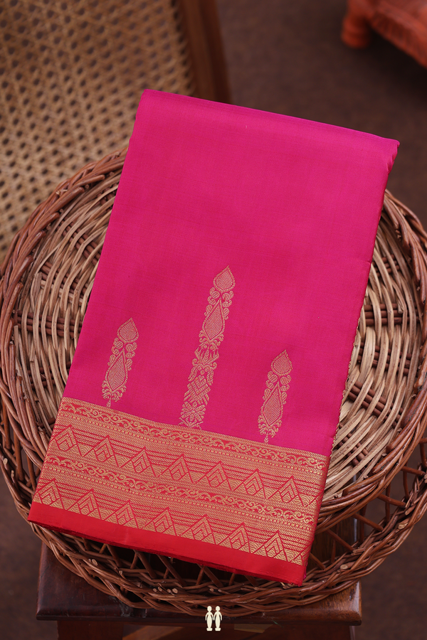 Kanchipuram Silk Saree In Rani Pink With Contrast Border