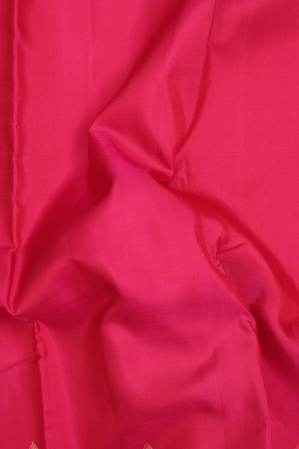 Kanchipuram Silk Saree In Rani Pink With Contrast Border