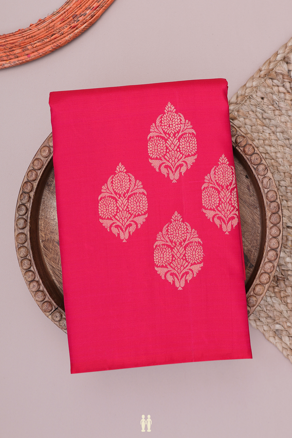 Kanchipuram Silk Saree In Rani Pink With Zari Motifs
