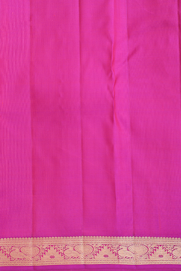 Kanchipuram Silk Saree In Red With Brocade Design