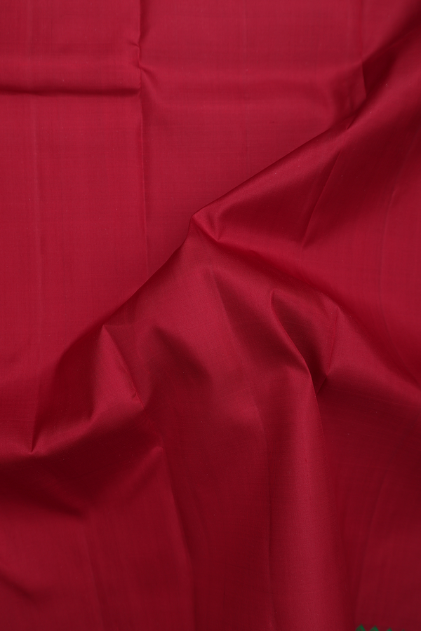 Kanchipuram Silk Saree In Red With Contrast Border