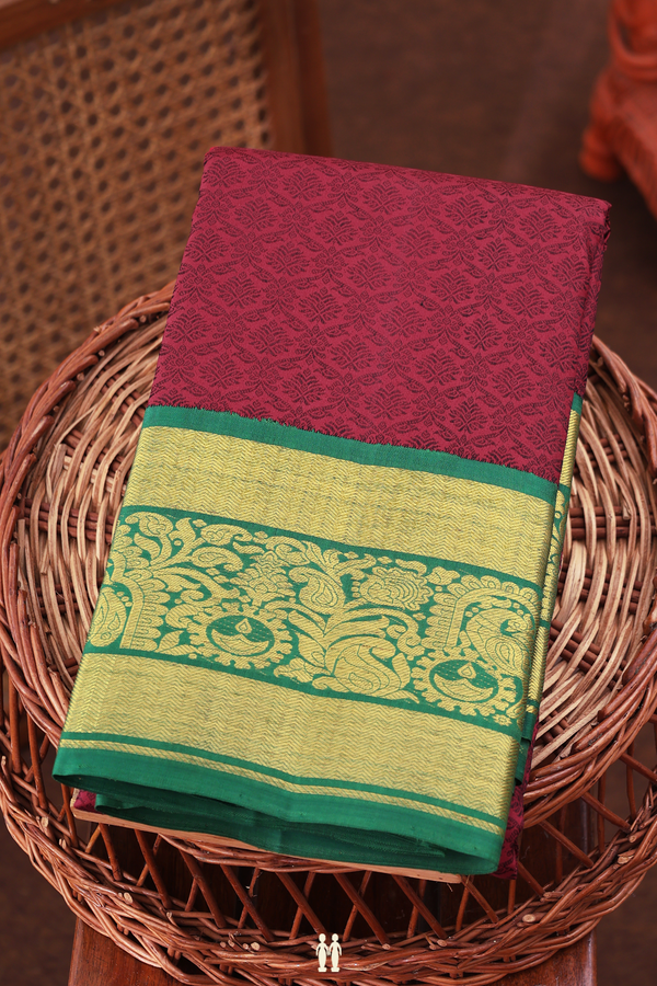 Kanchipuram Silk Saree In Red With Jacquard Pattern