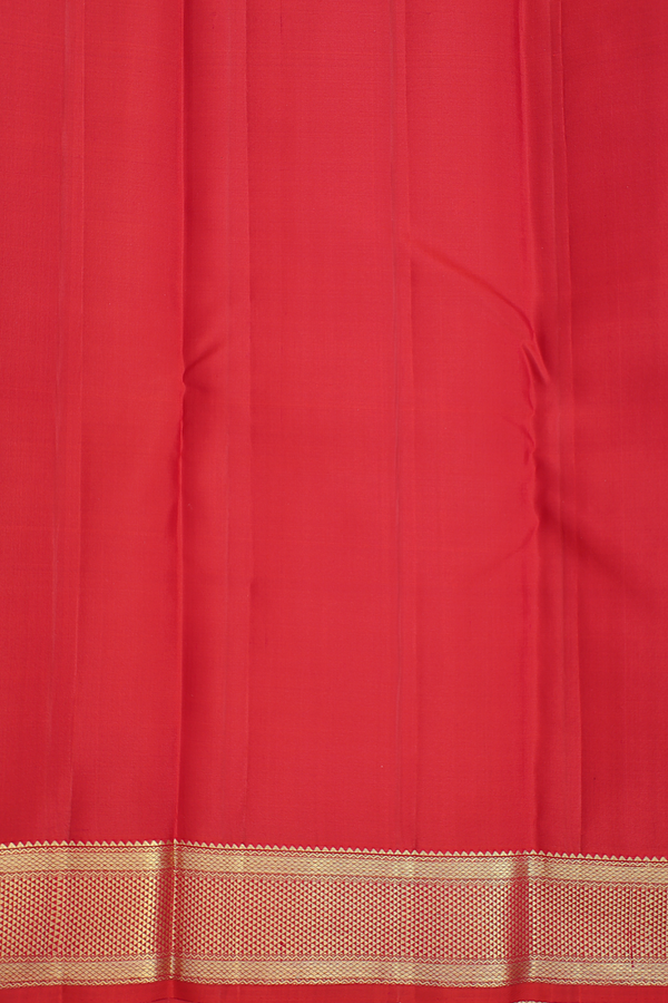 Kanchipuram Silk Saree In Red With Jacquard Pattern