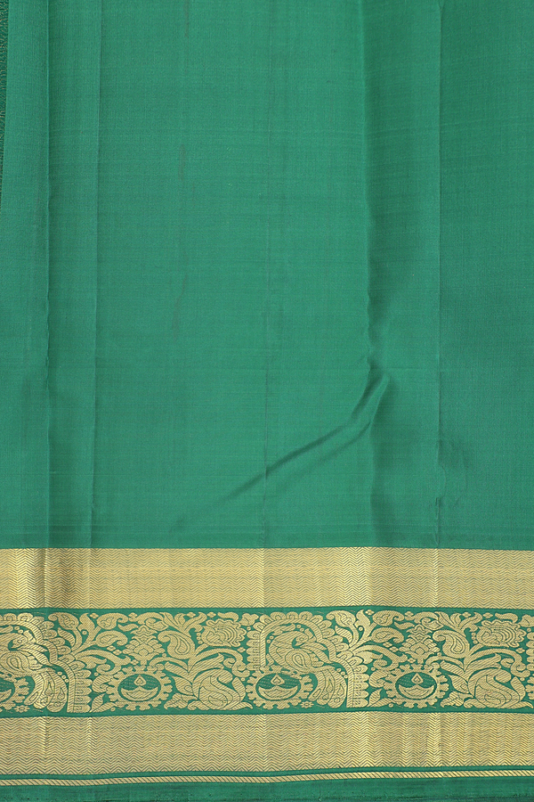 Kanchipuram Silk Saree In Red With Jacquard Pattern