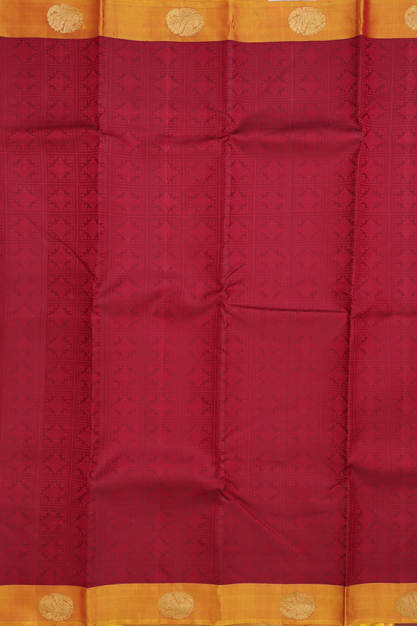 Kanchipuram Silk Saree In Red With Jacquard Pattern
