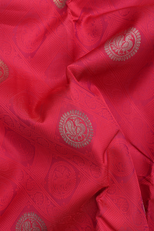 Kanchipuram Silk Saree In Red With Jacquard Pattern