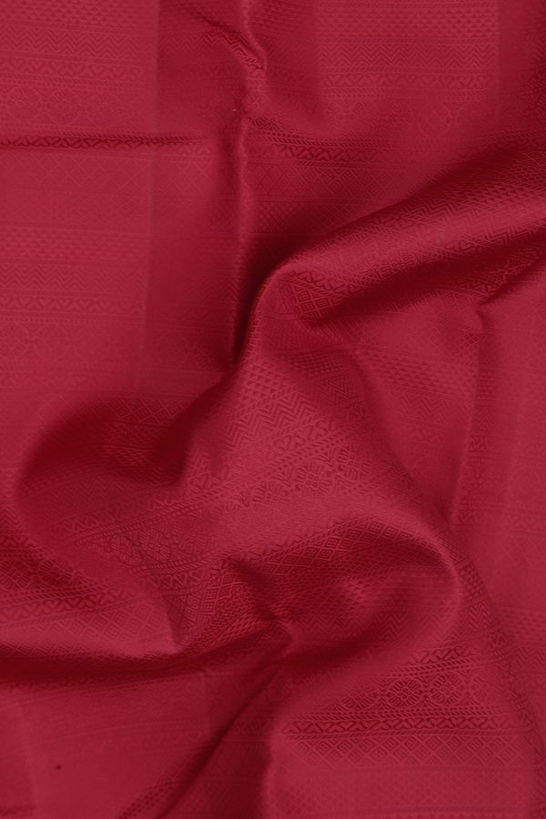 Kanchipuram Silk Saree In Red With Jacquard Pattern