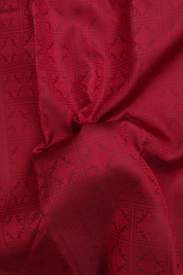Kanchipuram Silk Saree In Red With Jacquard Pattern