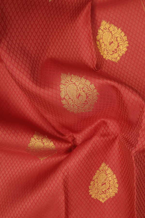Kanchipuram Silk Saree In Red With Jacquard Pattern