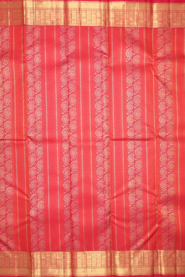 Kanchipuram Silk Saree In Red With Paisley Design