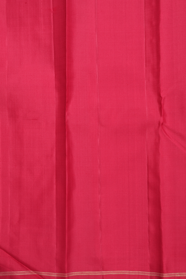 Kanchipuram Silk Saree In Red With Parrot Motifs