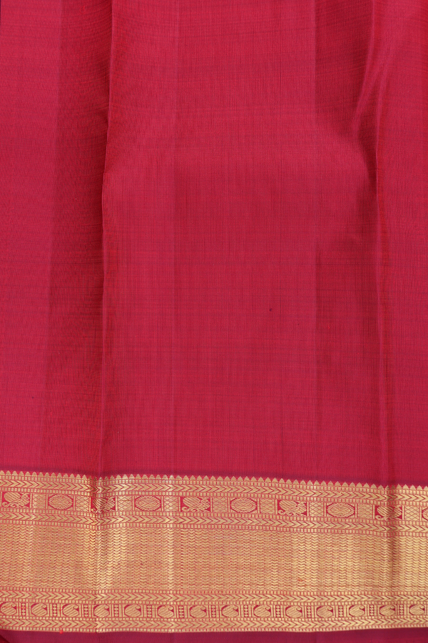 Kanchipuram Silk Saree In Red With Peacock Buttas