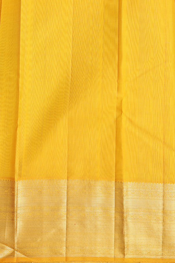 Kanchipuram Silk Saree In Red With Zari Buttas