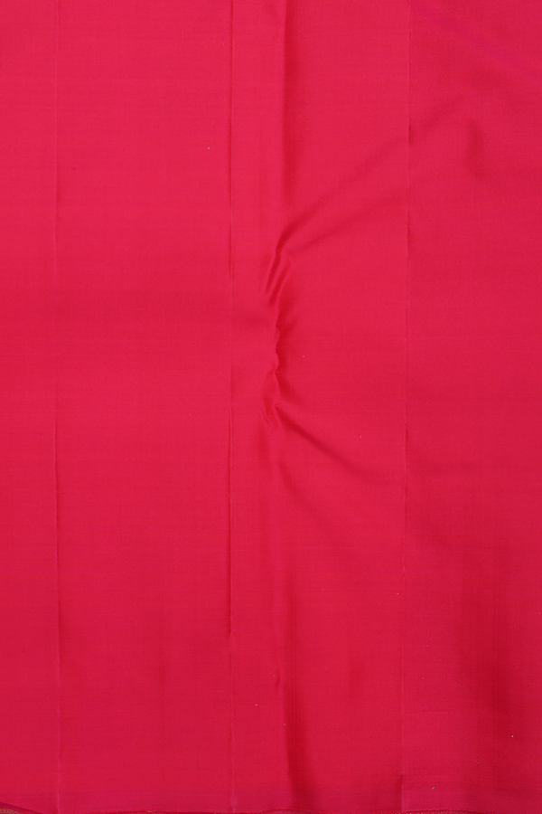 Kanchipuram Silk Saree In Reddish Pink With Step Border