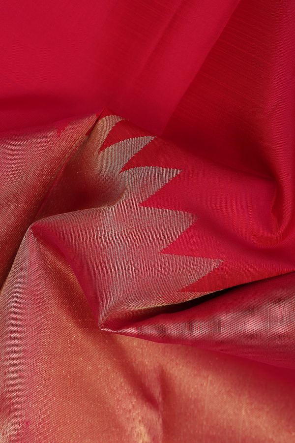 Kanchipuram Silk Saree In Reddish Pink With Step Border