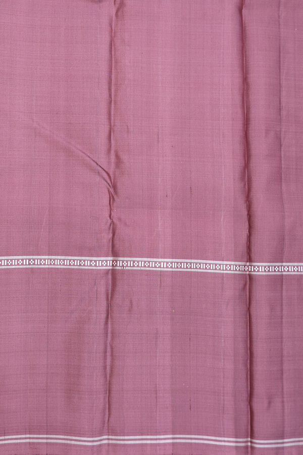 Kanchipuram Silk Saree In Rose Beige Wit Contrast Border