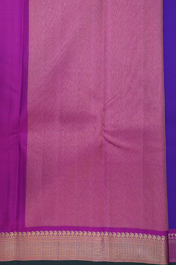 Kanchipuram Silk Saree In Royal Blue With Chakram Buttas